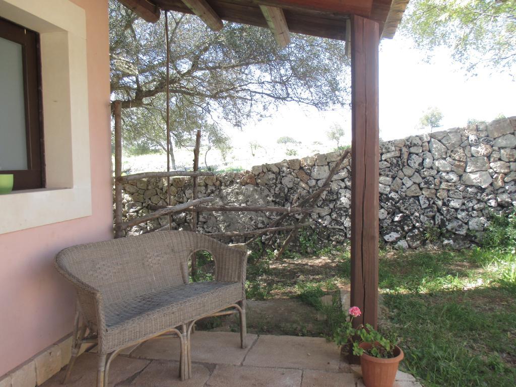 Villa Le Mangiatoie Del Re Giordano Avola Zimmer foto